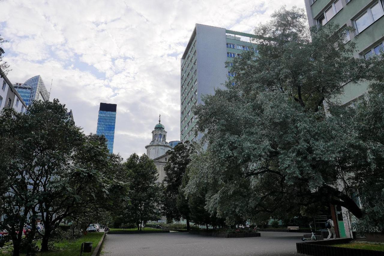 Center * Varsavia